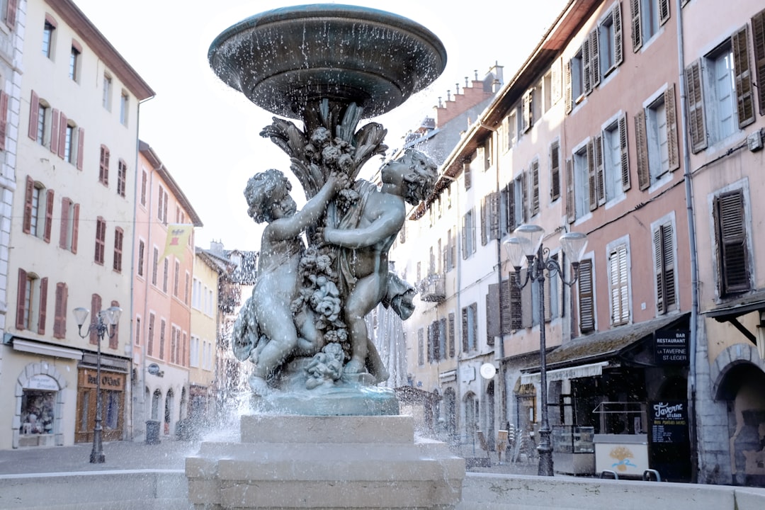 Création de Chatbot IA à Chambéry : Votre Partenaire Local pour l'Innovation à Chambéry
