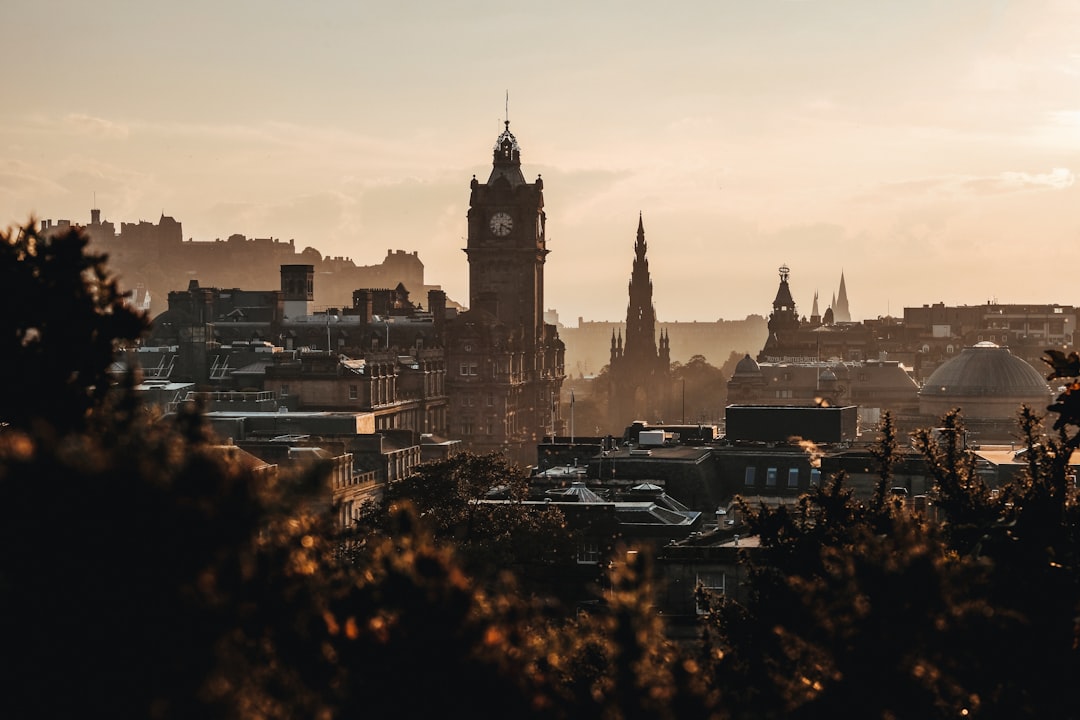 Bespoke AI Chatbot Creation Services for Edinburgh Businesses à Edinburgh