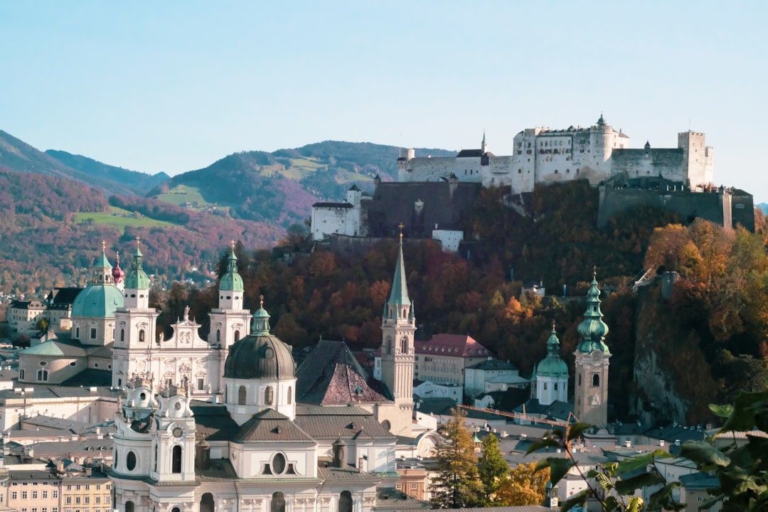 KI-Chatbot Erstellung in Salzburg: Maßgeschneiderte Lösungen für Ihr Unternehmen à Salzburg